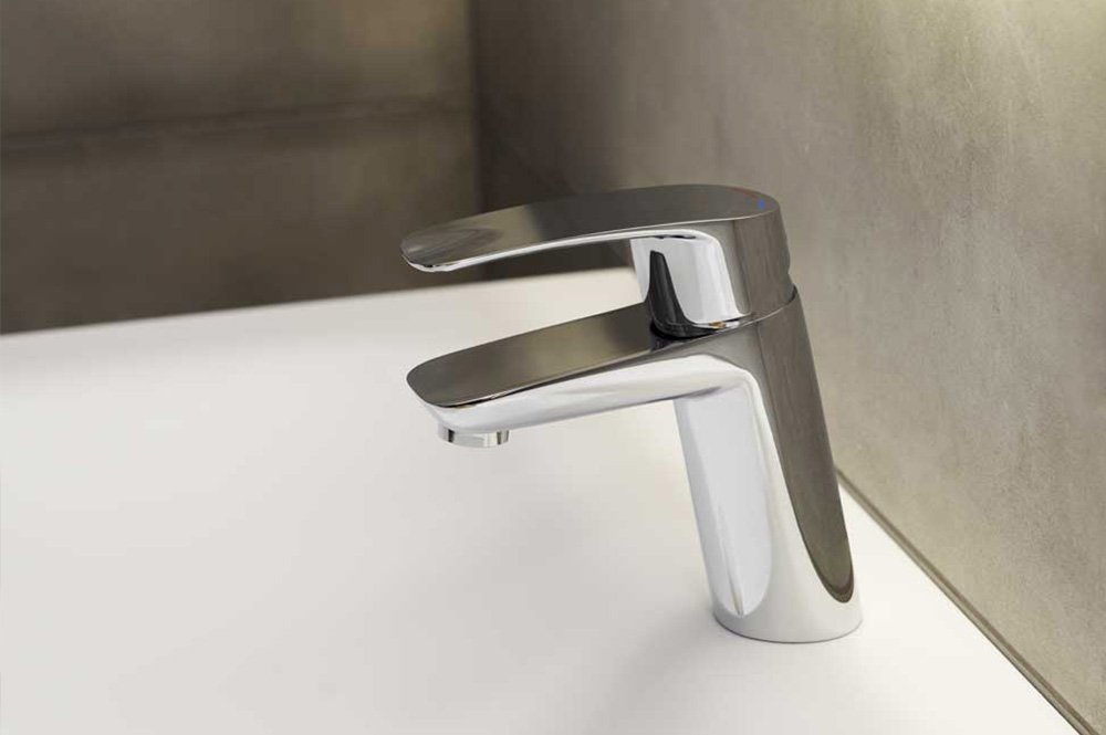 Primer plano de un grifo de estilo moderno